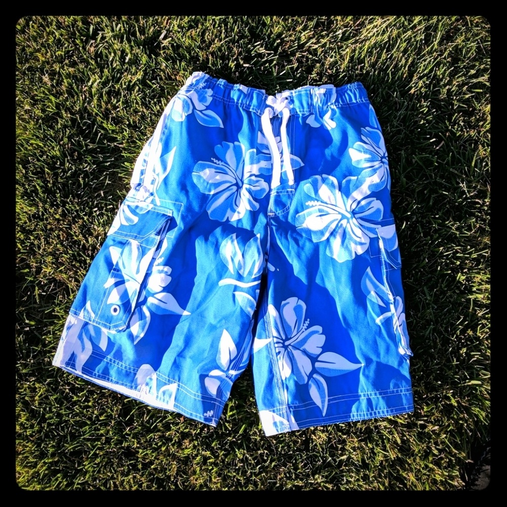 UPF 50 waves on men's short swim trunks blue 28 30